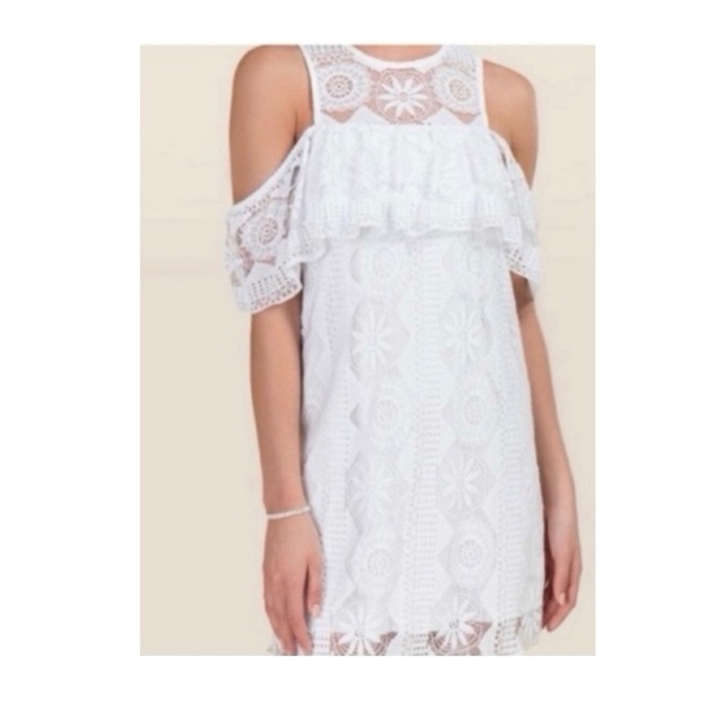 Francesca’s White‎ Lace Cold Shoulder Dress NWT